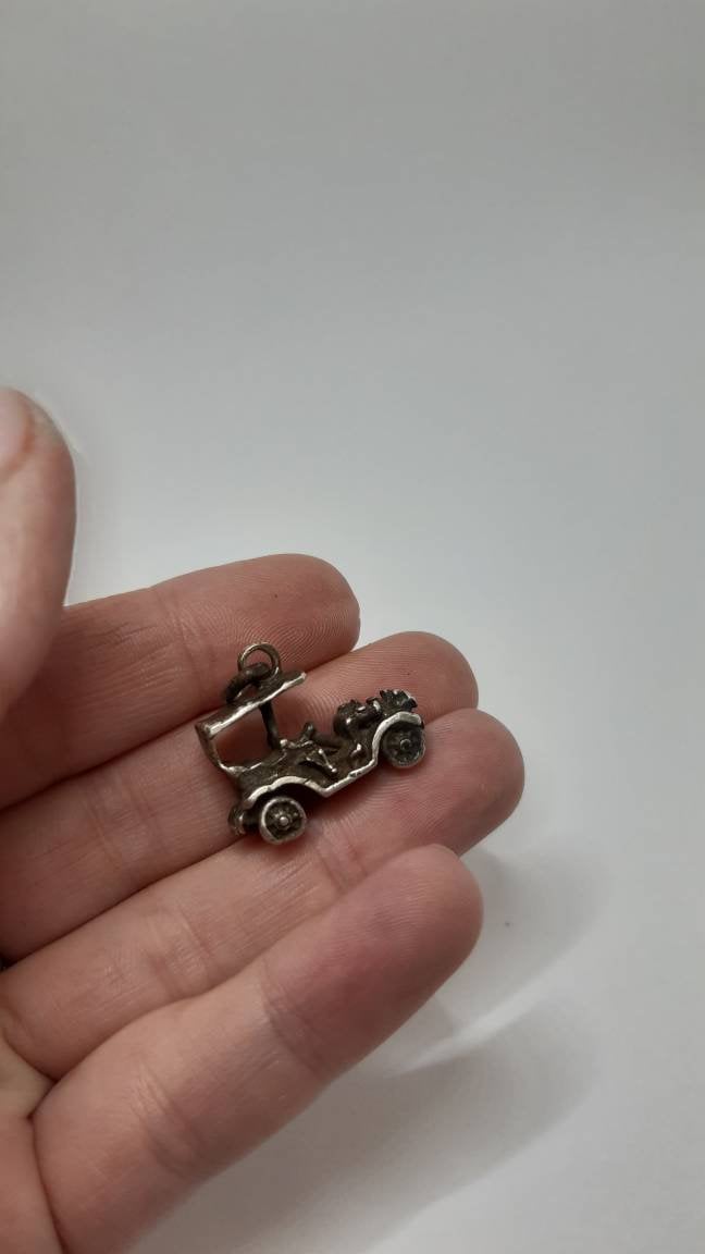 Antiker Oldtimer Aus Massivem Silber, Miniatur-Oldtimer-Anhänger, Oldtimer-Schmuck Vintage-sterlingsilber, Gestempeltes Sammlerauto von UniqueArtGiftStore