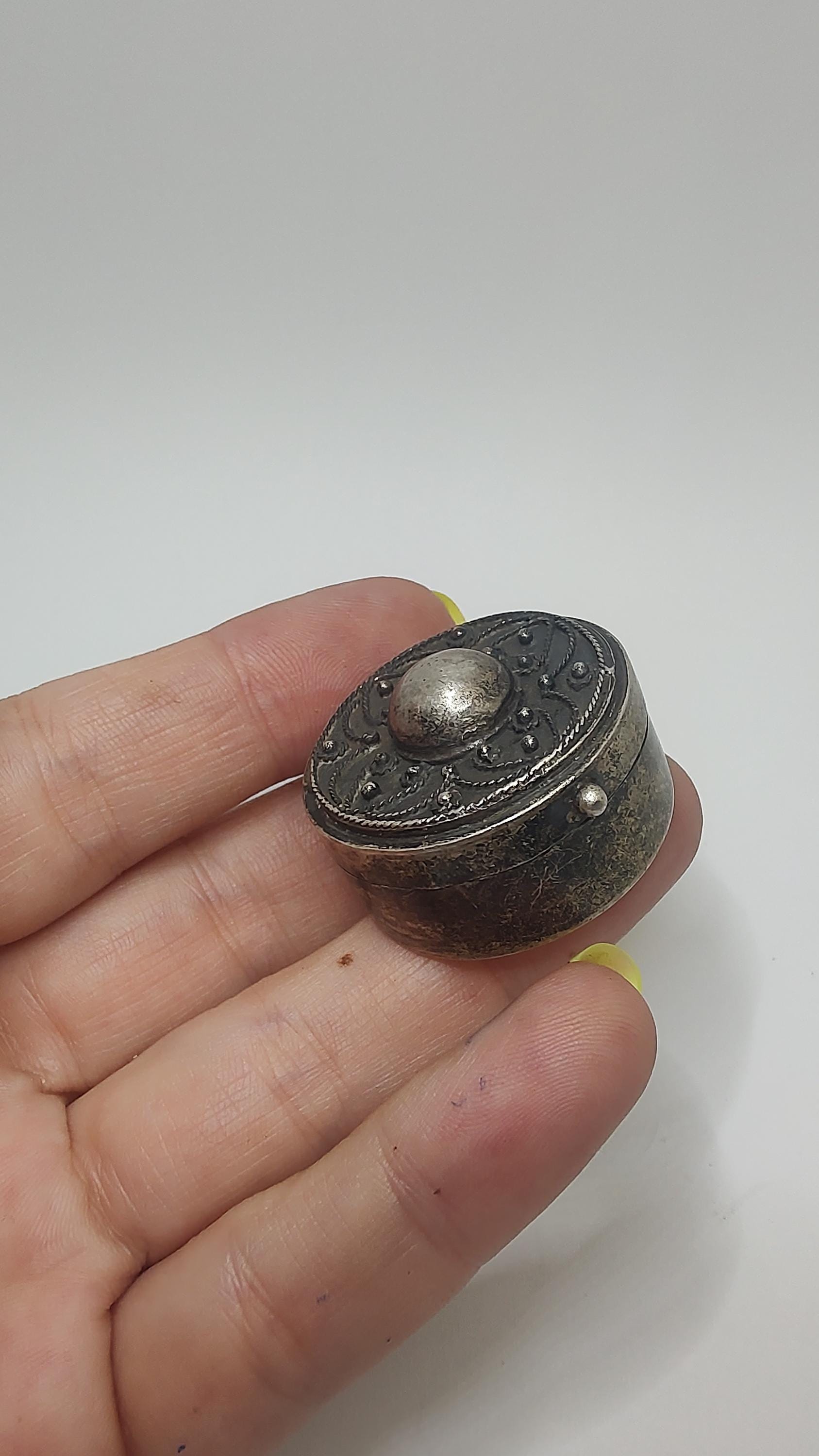 Vintage 925 Runde Pillendose, Sterling Mandala Silber Box Vintage 925 Runde Pillendose, Sterling Mandala Silber Box von UniqueArtGiftStore
