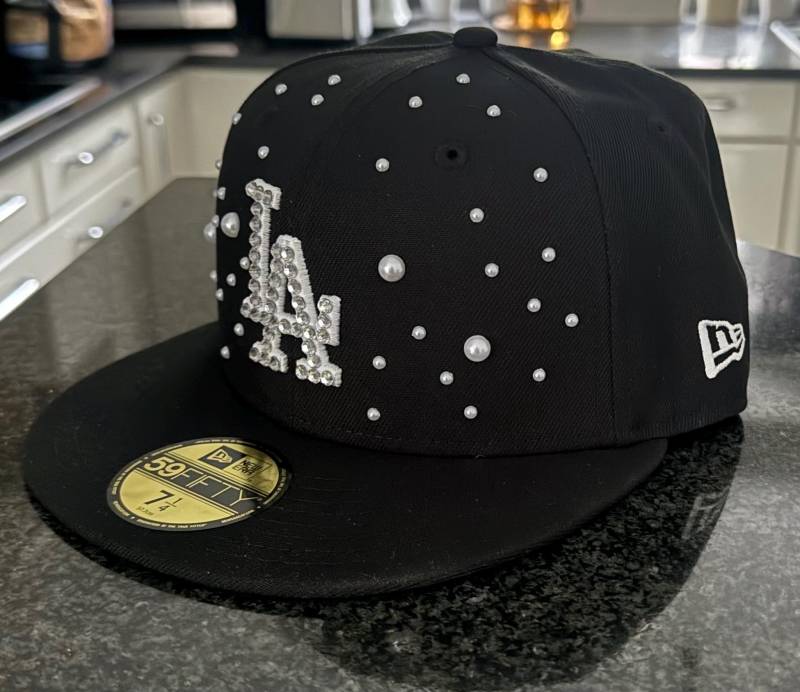 Custom Pearl New Era 59Fifty Fitted Cap With Rhinestones von UniqueCapsDE