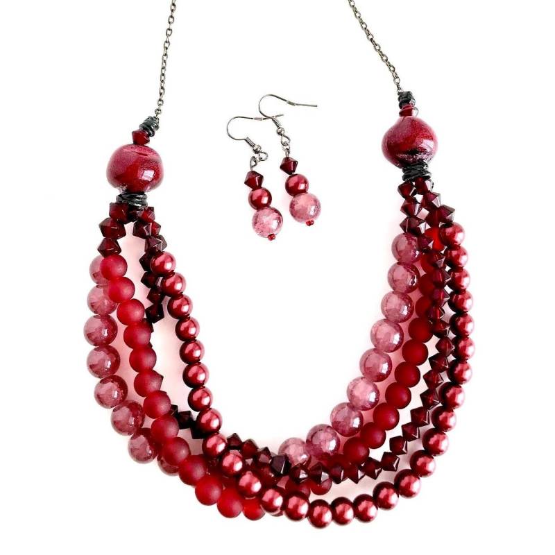Preiselbeere Perlen Layered Schmuck Set Preiselbeere Perlen Layered Schmuck Set von UniqueCreationsBB