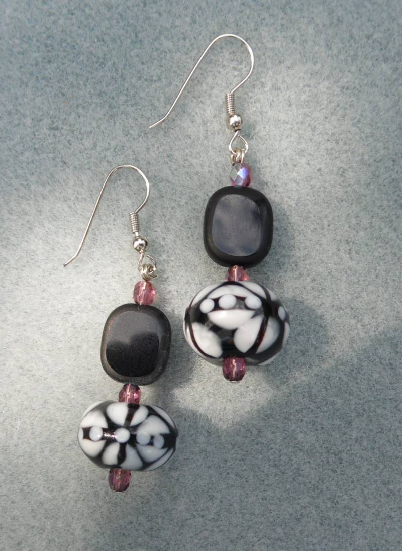 Einzigartige Glas Dangle Ohrring Einzigartige Glas Dangle Ohrring von UniqueDesignsAustin