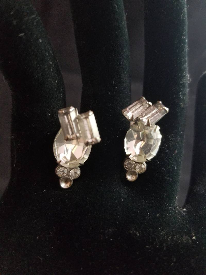 Jahrgang Stift Einstellschraube Kristall Strass Zurück Ohrringe Jahrgang Stift Einstellschraube Kristall Strass Zurück Ohrringe von UniqueDesignsAustin