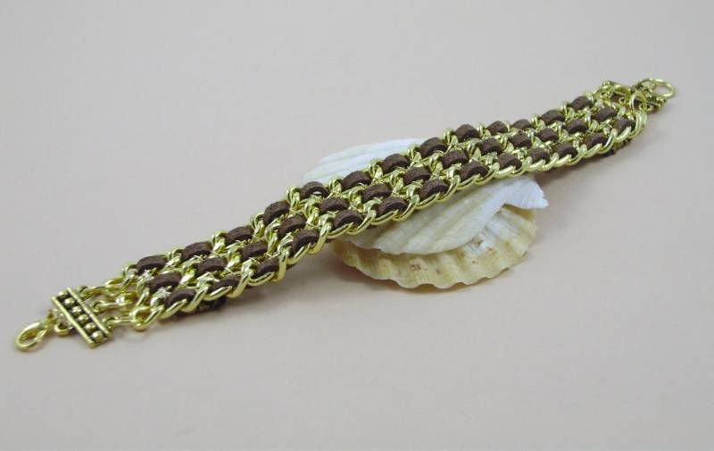 Goldkette Und Braunem Wildlederschnur Gewebt Armreif von UniqueDesignsbyRita