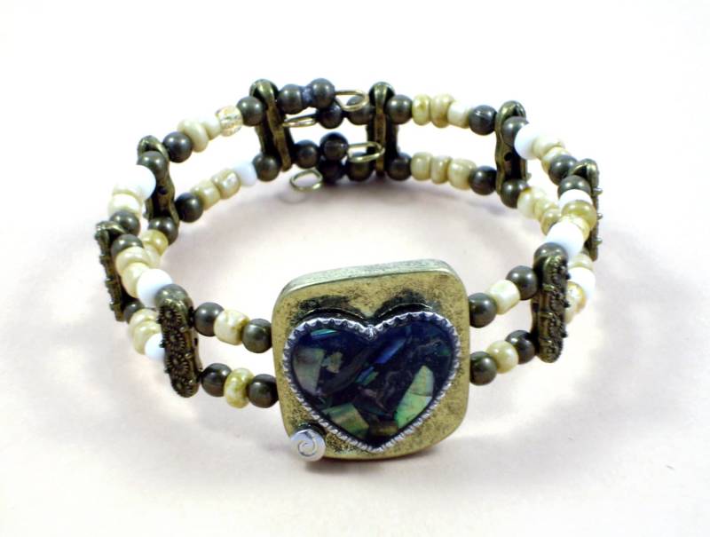 Perlen Manschette Abalone Herz Armband von UniqueDesignsbyRita