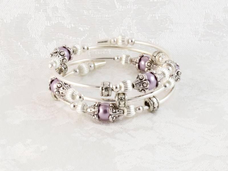 Swarovski Element Lila Perle Wickelarmband Memory Wire von UniqueDesignsbyRita