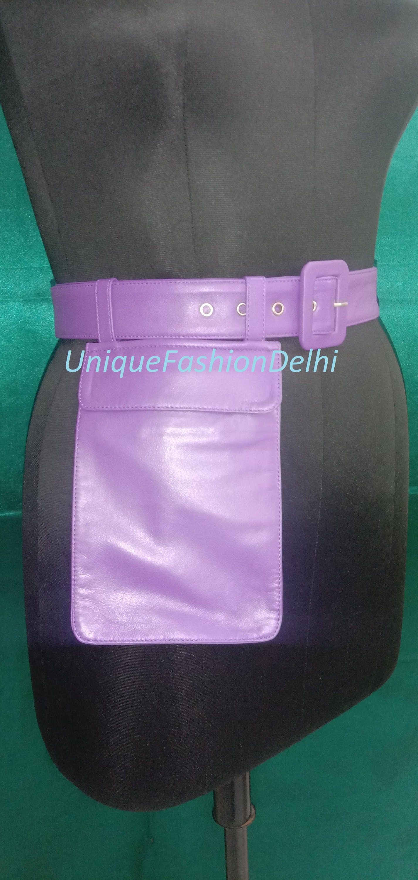 Damen Echt Lammfell Ledergürtel & Handytasche Outfit Und Gürtel Hängetasche von UniqueFashiondelhi