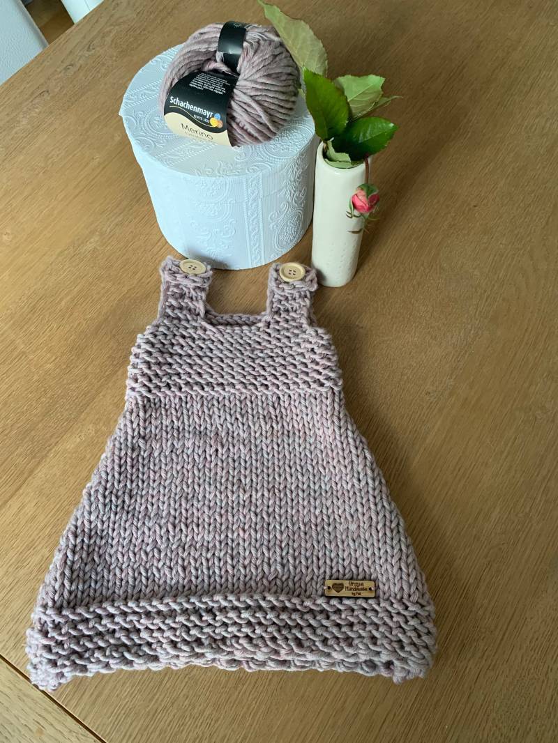 Babykleid Merinowolle Handgestrickt von UniqueHandmadebyFeli