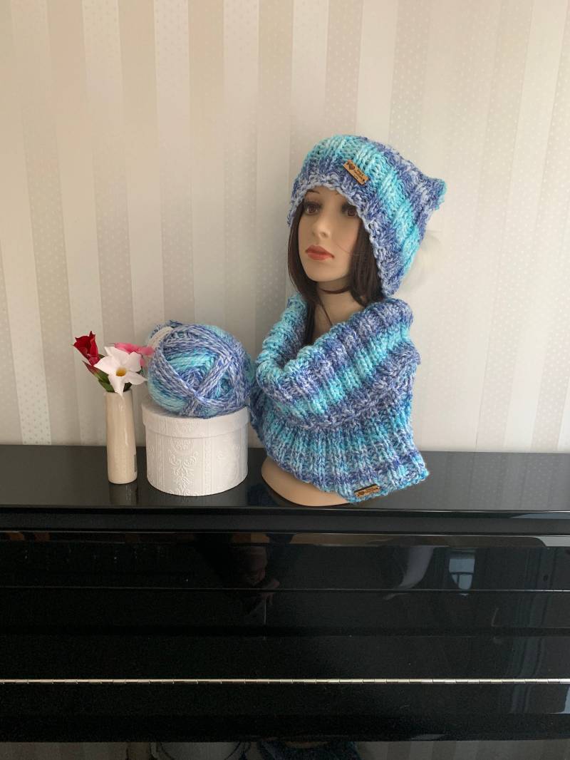 Damen Set Mütze Und Halswärmer, Handgestrickt von UniqueHandmadebyFeli