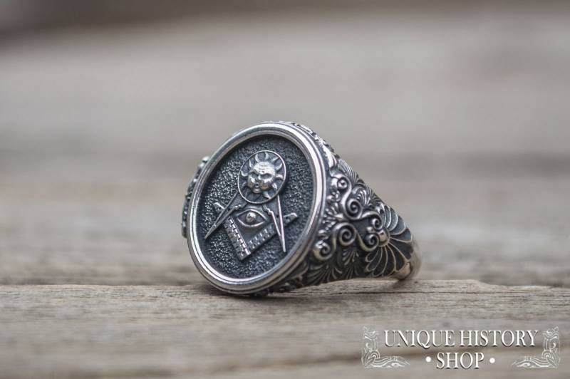 Knights Templar Tempelritter Ring - Freimaurer Schmuck Mit Winkel Und Zirkel, Handgemachtem Siegelring Für Mitglieder Der Bruderschaft von UniqueHistoryShop