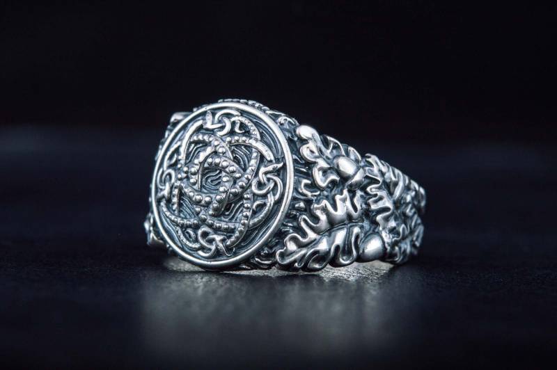 Ouroboros Ring - Wikinger Mit Weltenschlange Symbol Und Eichenlaub Arkons Handgefertigter Jormungandr Schmuck Für Ihn von UniqueHistoryShop