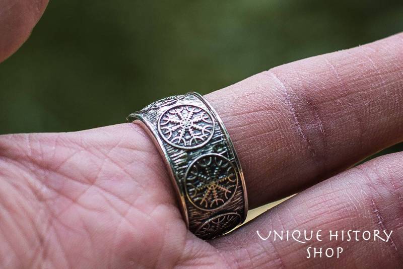 Wikinger-Ring - Helm Der Ehrfurcht Aus Silber Handgefertigter Wikingerring von UniqueHistoryShop