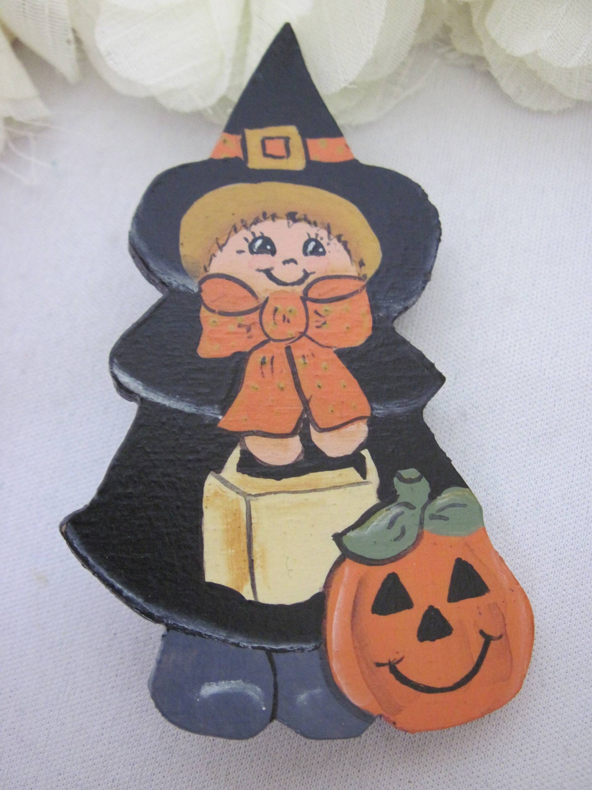 Jahrgang Hexe Halloween Holz Lackiert, Brosche, Trick Oder Behandeln Kürbis, Schwarz, Orange, Saisonale Urlaub Pin, Geschenk Für Sie, Modeschmuck von UniqueJewelryFinds1