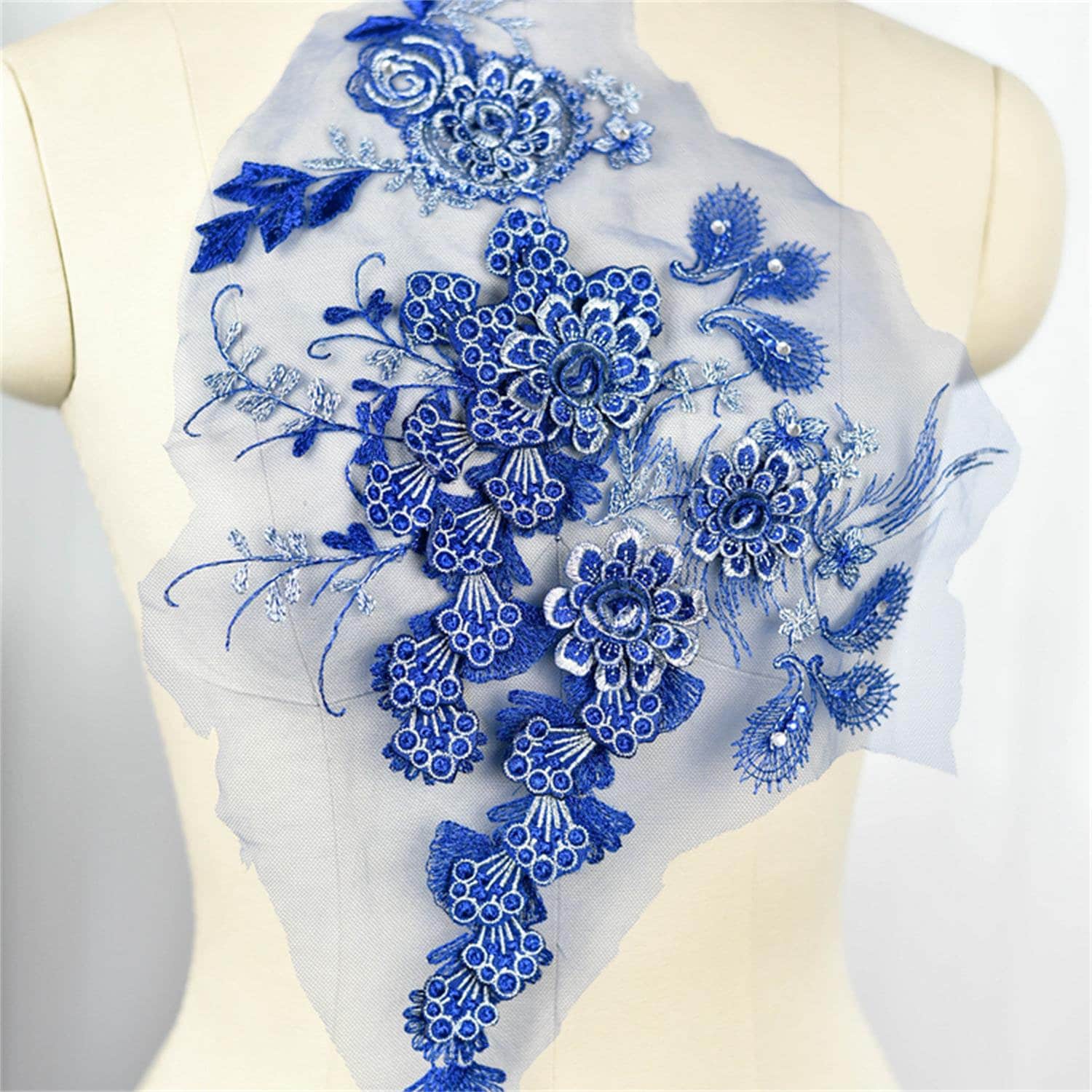 Sehr Zarte Royalblaue 3D Handgemachte Heißbohrung Bestickte Spitzen Applikation, Verschönert Tanz, Brautkleid von UniqueLaceShop