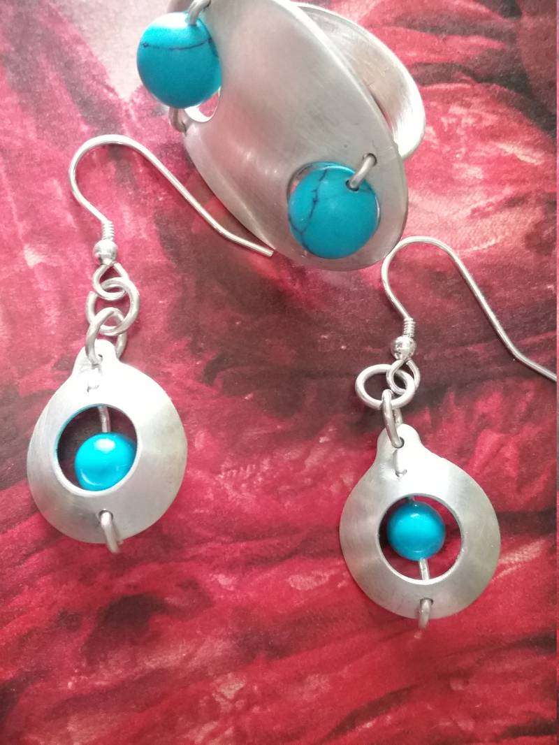 Silber Kreisförmige Türkis Tropfen Boho Ohrringe Silber Kreisförmige Türkis Tropfen Boho Ohrringe von UniqueSilverGifts