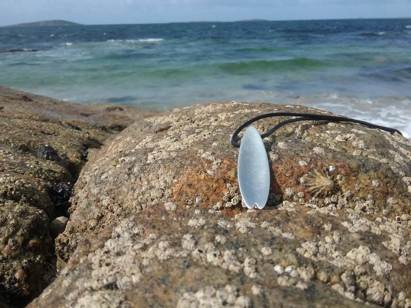 Surfbrett Anhänger Für Outdoor Person, Geschenk Mann, Frau, Teenager, Sport Anhänger, Aktive Meer Und Ozean von UniqueSilverGifts