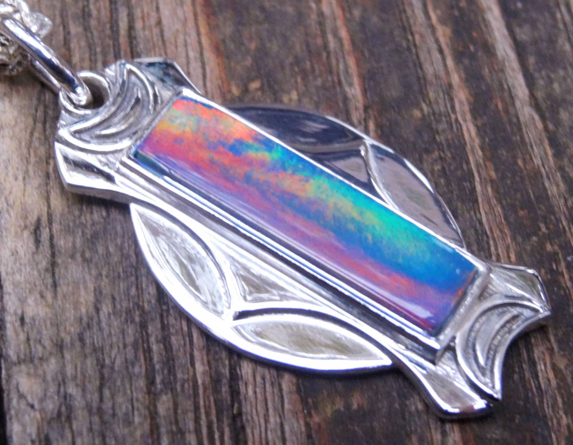 925 - Mond Aurora Opal Halskette, Sterling Silber, Blauer Regenbogen Mondsichel Anhänger, Doublette, Handgefertigte Halskette 925 - Mond Aurora Opal Halskette, Sterling Silber, Blauer Regenbogen Mondsichel Anhänger, Doublette, Handgefertigte Halskette von UniqueToMeDesign