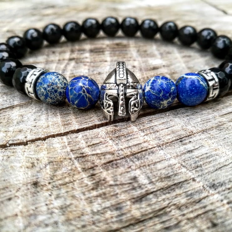 Gladiator-Armband, Herrenarmband, Spartan-Armband, Perlenarmband, Urlaubsgeschenk, Helmarmband, Spartan-Helm von UniqueWristCandy