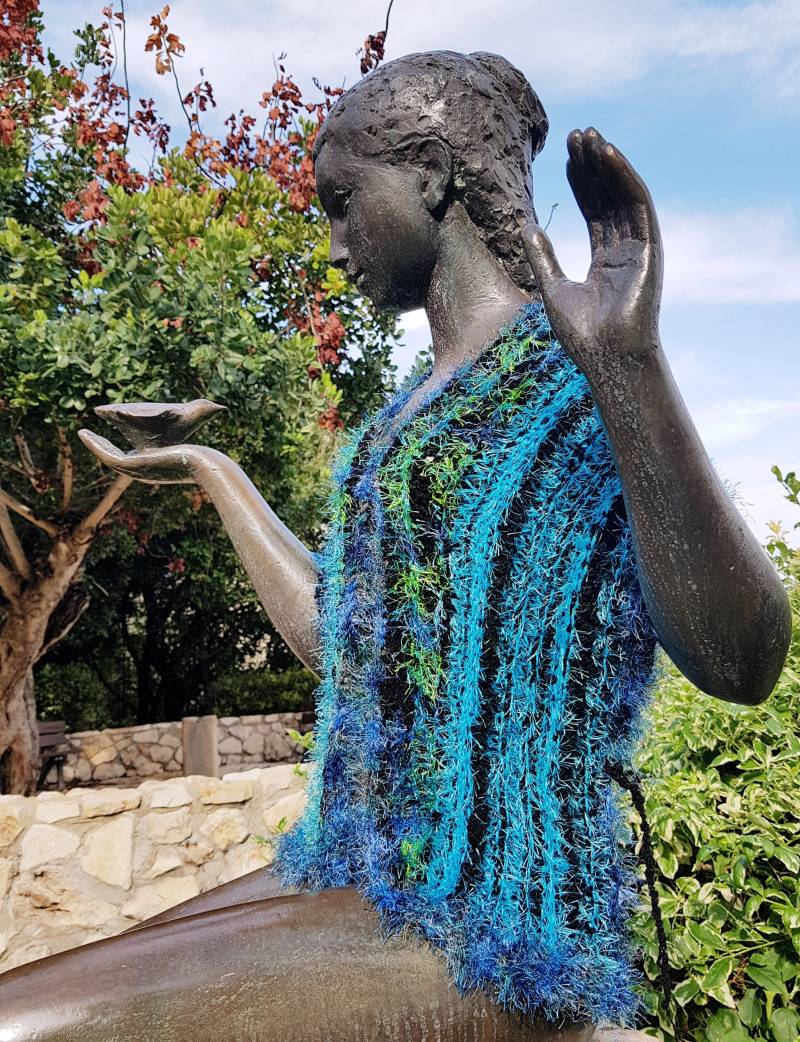 Weste/Oberteil/Mantel/Cape Kunstpelz Stola, Türkis/Schwarz Hand Gestrickt, Kragen, Jeans Bis Abend Schal, Formeller von UniquebyAgi