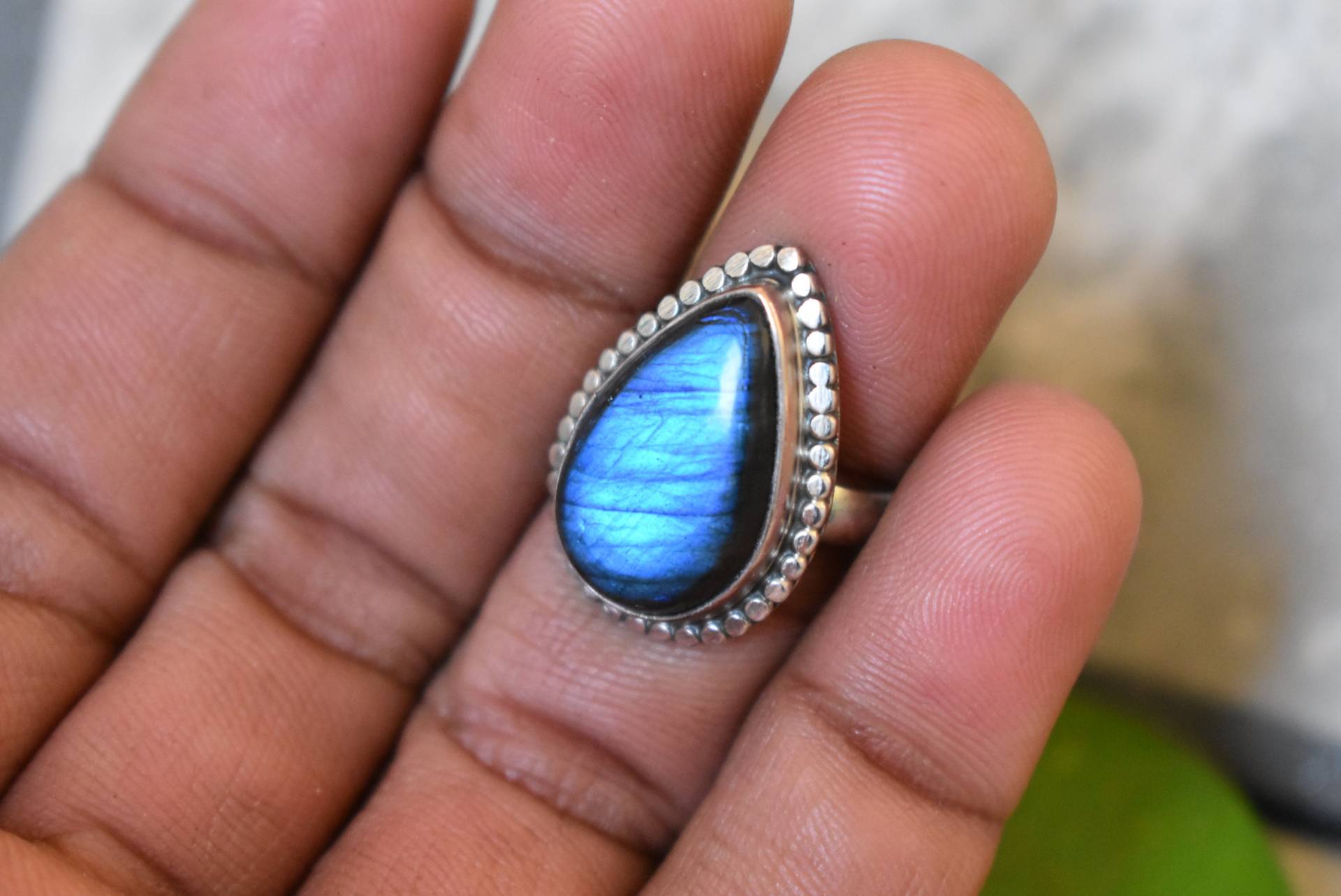 925 Silber Blau Labradorit Ring-Blau Ring-Labradorit Ring-Handgefertigter Ring-Ring Für Frauen-Design Ring von UniquejewelryIndia