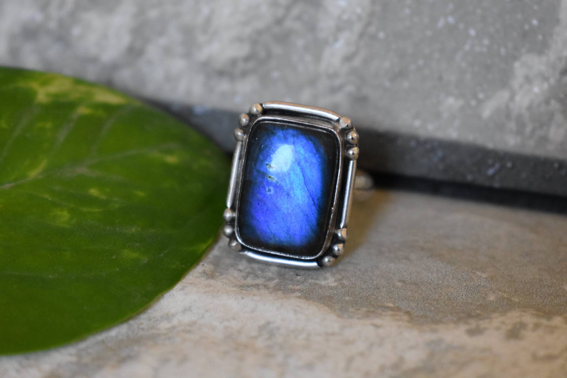925 Silber Blauer Labradorit-Ring-Blauer Labradorit-Ring-Labradorit-Ring-Handgemachter Ring-Ring Für Frauen-Design-Ring von UniquejewelryIndia