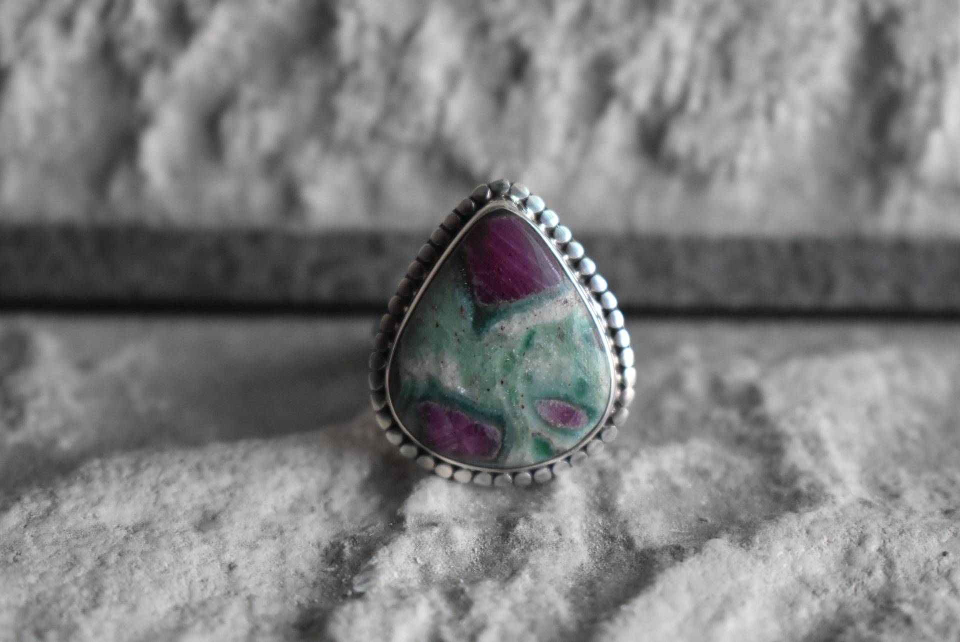 925 Silber Natürliche Rubin Fuchsit Ring-Grüner Ring, Rubin Ring-Rubin Ring-Handgemachte Ring-Ring Für Frauen-Design Ring von UniquejewelryIndia