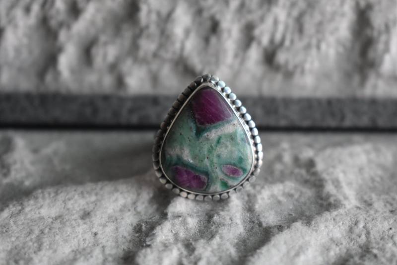 925 Silber Natürliche Rubin Fuchsit Ring-Grüner Ring, Rubin Ring-Rubin Ring-Handgemachte Ring-Ring Für Frauen-Design Ring von UniquejewelryIndia