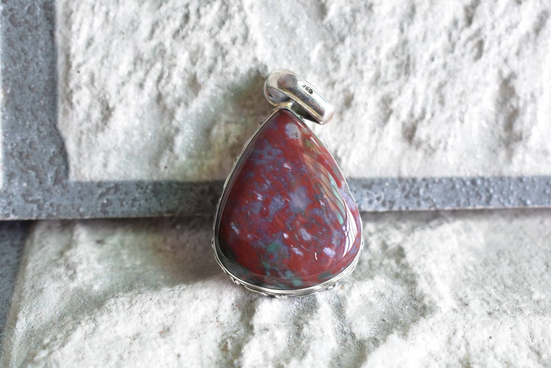 925 Silber Natürlicher Roter Blutstein-Anhänger-Roter Blutstein-Anhänger-Blutstein-Anhänger-Blutstein-Edelstein-Design-Anhänger von UniquejewelryIndia