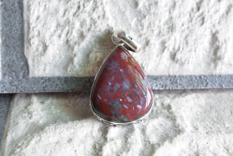 925 Silber Natürlicher Roter Blutstein-Anhänger-Roter Blutstein-Anhänger-Blutstein-Anhänger-Blutstein-Edelstein-Design-Anhänger von UniquejewelryIndia