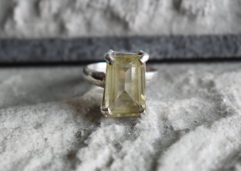 925Er Silber Natürlicher Zitronenquarzring-Zitronenquarzring-Quarzring-Facettierter Zitronenquarzring-Handgefertigter Ring-Ring Für Frauen-Designring von UniquejewelryIndia