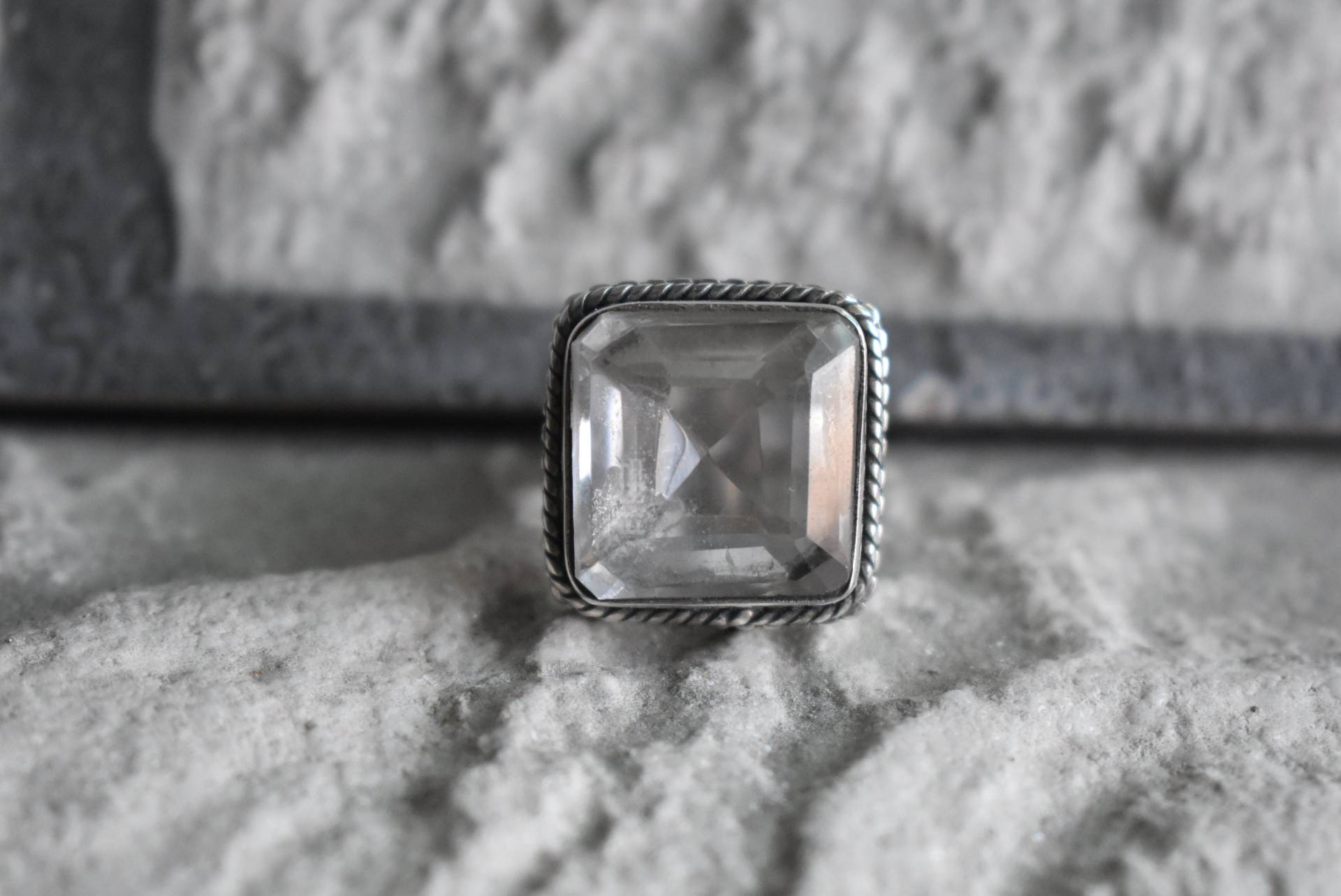 Ring Aus 925Er Silber, Natürlicher Kristallquarz-Ring, Facettierter Handgefertigter Ring, Für Damen, Design-Ring von UniquejewelryIndia