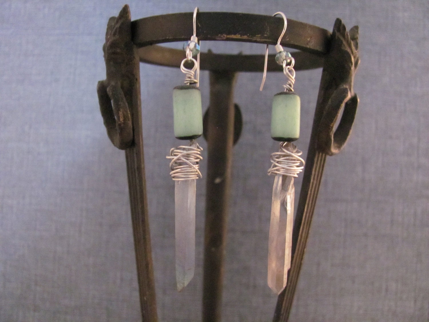 Seafoam Ohrring Buri Nutearring Und Kristall Zeigen Spike Ohrringe Handgemachte Grüne Hypoallergen Draht Gewickelt Anweisung Hänger von UniquelyAbundant