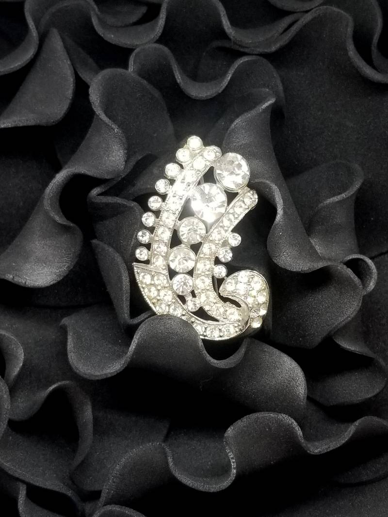 Vintage 1950 Klare Strass Skulpturen Brosche Pin, Gewagte Glamouröse Schicke Aussage Hollywood Oscar Runway Funkelnden Bling Schmuck von UniquelyWiredBeads