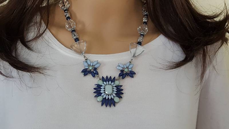 strass Anhänger Halskette/Art-Deco-Schmuck/Klobige Perlenkette/statement Halskette/Handgefertigte Halskette/Frauenschmuck/Kostümschmuck von UniquelyWiredBeads