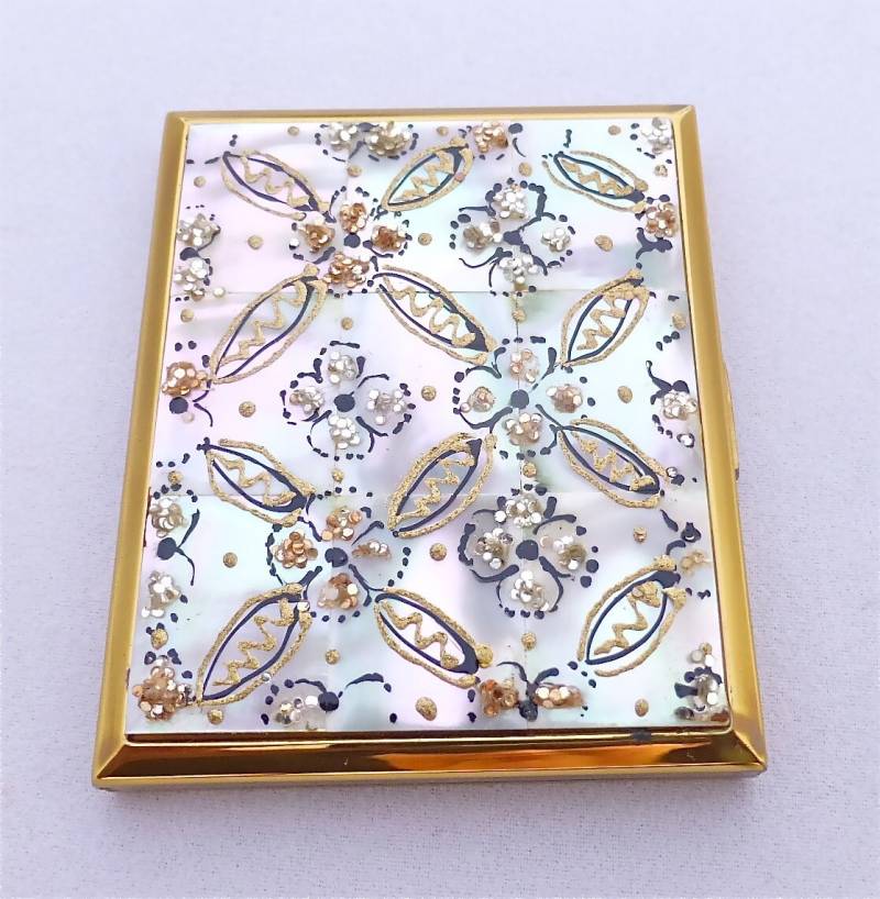 Elgin Lucite Compact Elgin Lucite Compact von Uniquevintagegems