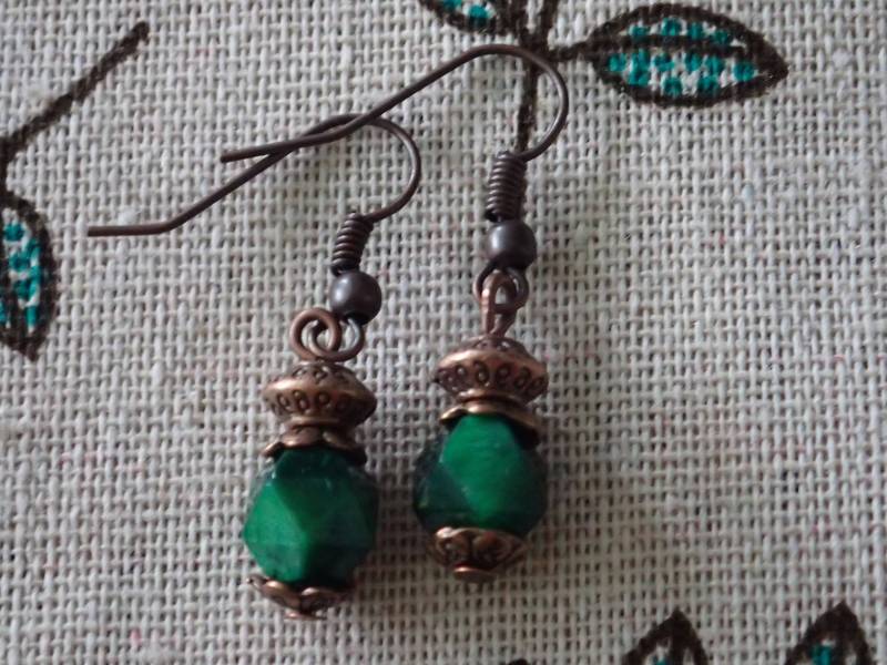 Grüne Tigerauge Perlen Ohrringe Mit Rotkupfer Messing Details Vintage Retro Hippie Boho von Uniquon