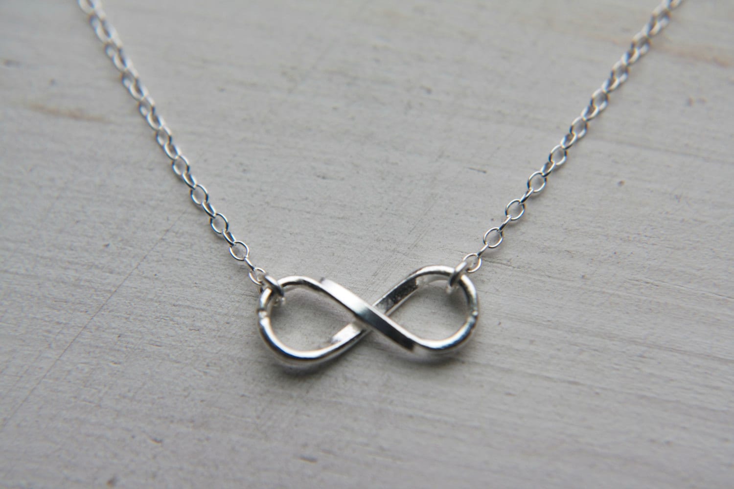 sterling Silber Infinity Halskette, Charm Halskette Oder Armband, Einzigartige Schmuck, Geschenk Für Mutter Frau Freundin von UnmistakablyMine