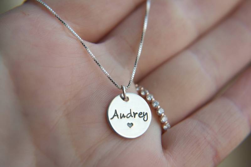 sterling Silber Name Halskette, Tochter, Schwester, Bester Freund Schmuck, Personalisierte Benutzerdefinierte Charm Schmuck von UnmistakablyMine