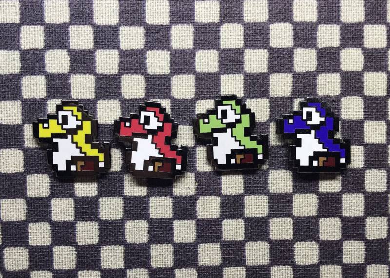 Baby Yoshi Pins Super Mario World von UnprivilegedTradeCo