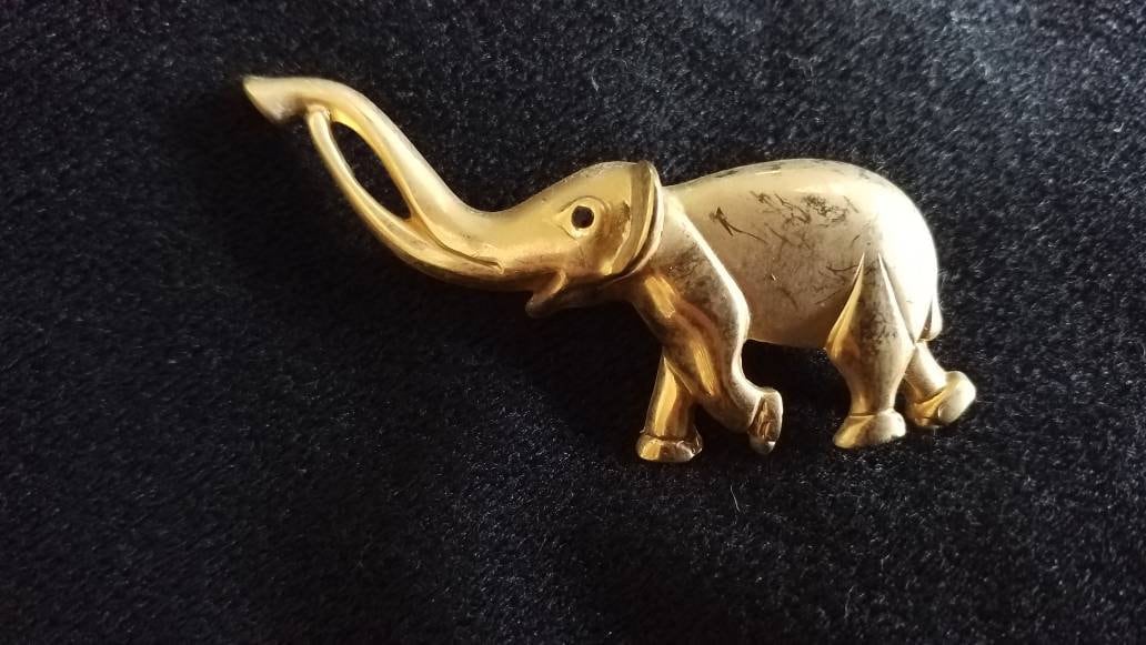 Vintage Gold Ton 1970Er Jahre Elefant Brosche Von Sphinx Vintage Gold Ton 1970Er Jahre Elefant Brosche Von Sphinx von Unravelledthistle
