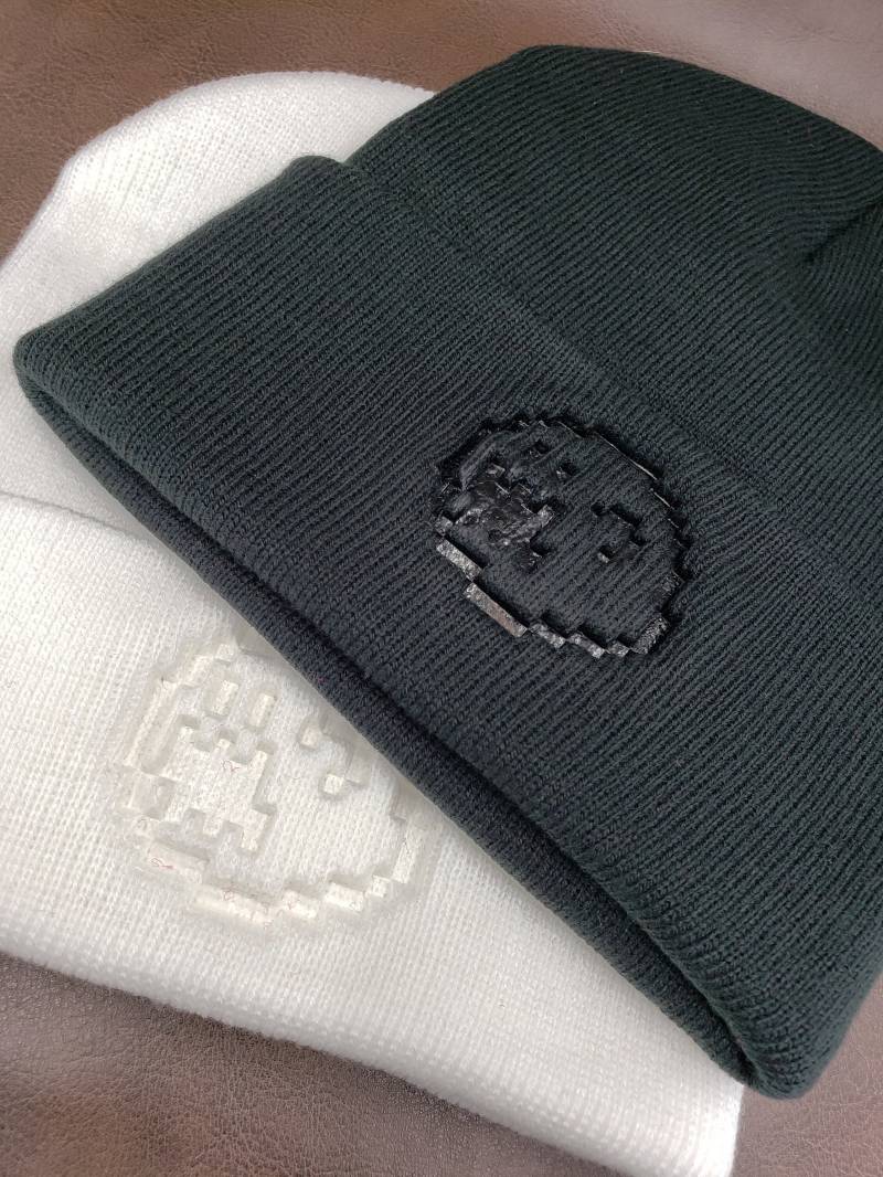 8-Bit Geist | Mario Boo Geprägte Beanie von UntamedDesignsTX