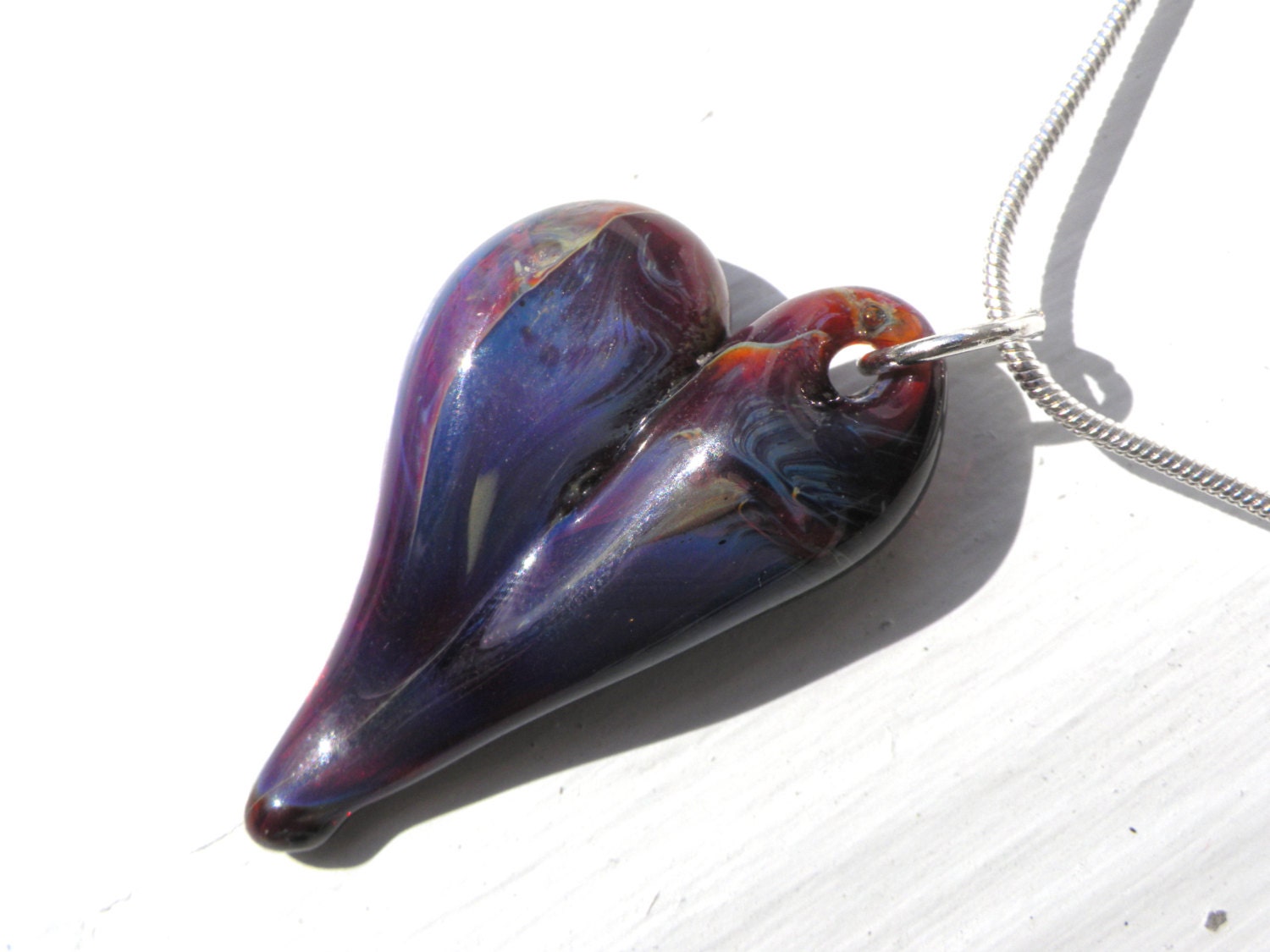 Glas Herz Schmuck, Handgeblühte Anhänger, Lampwork Boro Halskette, Lila Blau Glas Herz Schmuck, Handgeblühte Anhänger, Lampwork Boro Halskette, Lila Blau von UntamedRose