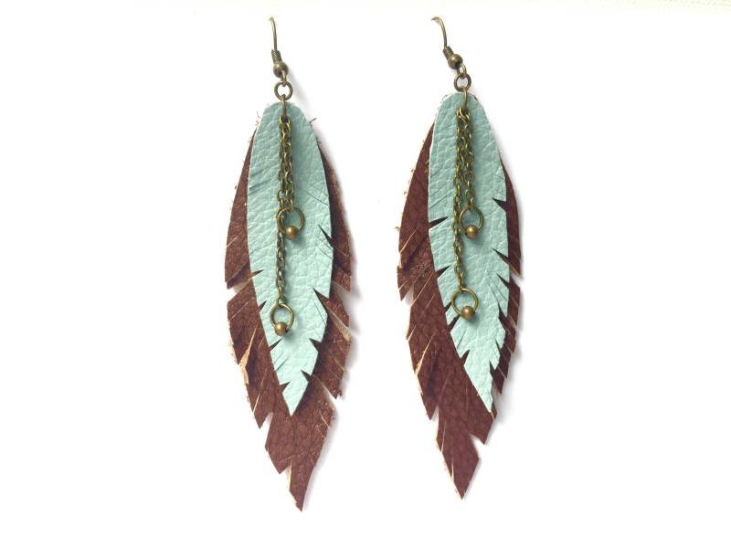 Boho Leder Feder Ohrringe Recycling Schmuck von UpCycledChicByBecca