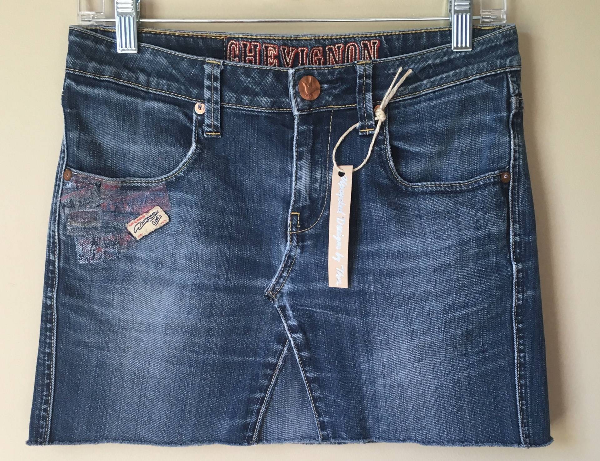 Upcycled Jeansrock - Vintage Größe 4 Upcycled Jeansrock - Vintage Größe 4 von UpcycleDesignsByThor