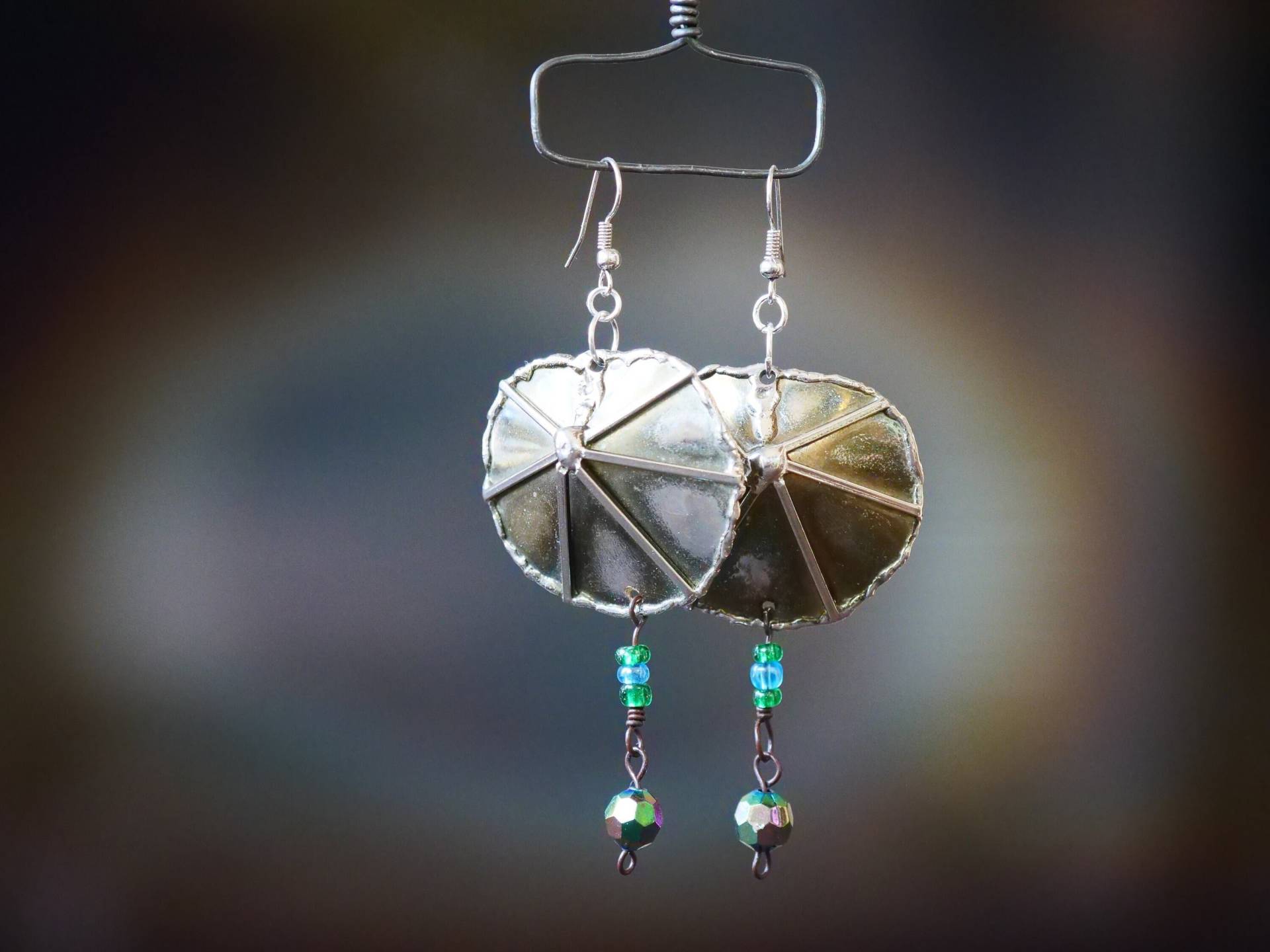 Hängende Vintage Ohrringe/Handgefertigte Ohrhänger Messing Punk Schmuck Steampunk Cyberpunk Upcycling Stories von UpcyclingStories