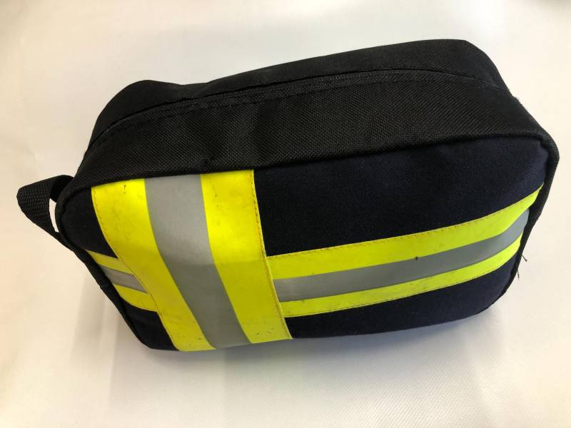 Kulturbeutel, Waschtasche, Waschbeutel, Feuerwehr, Einsatzjacke, Elfzwo, Kosmetiktasche, Feuerwehr Geschenk von UpcyclingbyThomas