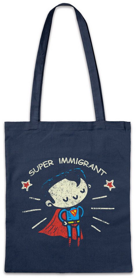 Urban Backwoods Beuteltasche Proud Immigrant Stofftasche Super Refugee Einwanderer Man Flüchtling S (1-tlg), Fun Comic Look Toon von Urban Backwoods