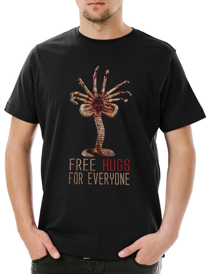 Urban Backwoods Print-Shirt Free Hugs For Everyone Herren T-Shirt Promethues Weyland Ripley Alien (1-tlg) Nostromo Yutani Corp Facehugger von Urban Backwoods