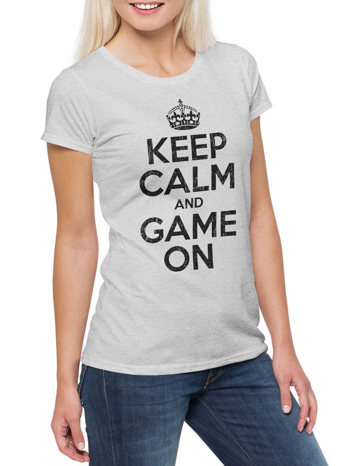 Urban Backwoods Print-Shirt Keep Calm And Game On Damen T-Shirt Geek Nerd Gamer Admin Repair Mr. (1-tlg) RPG Robot Role Play von Urban Backwoods