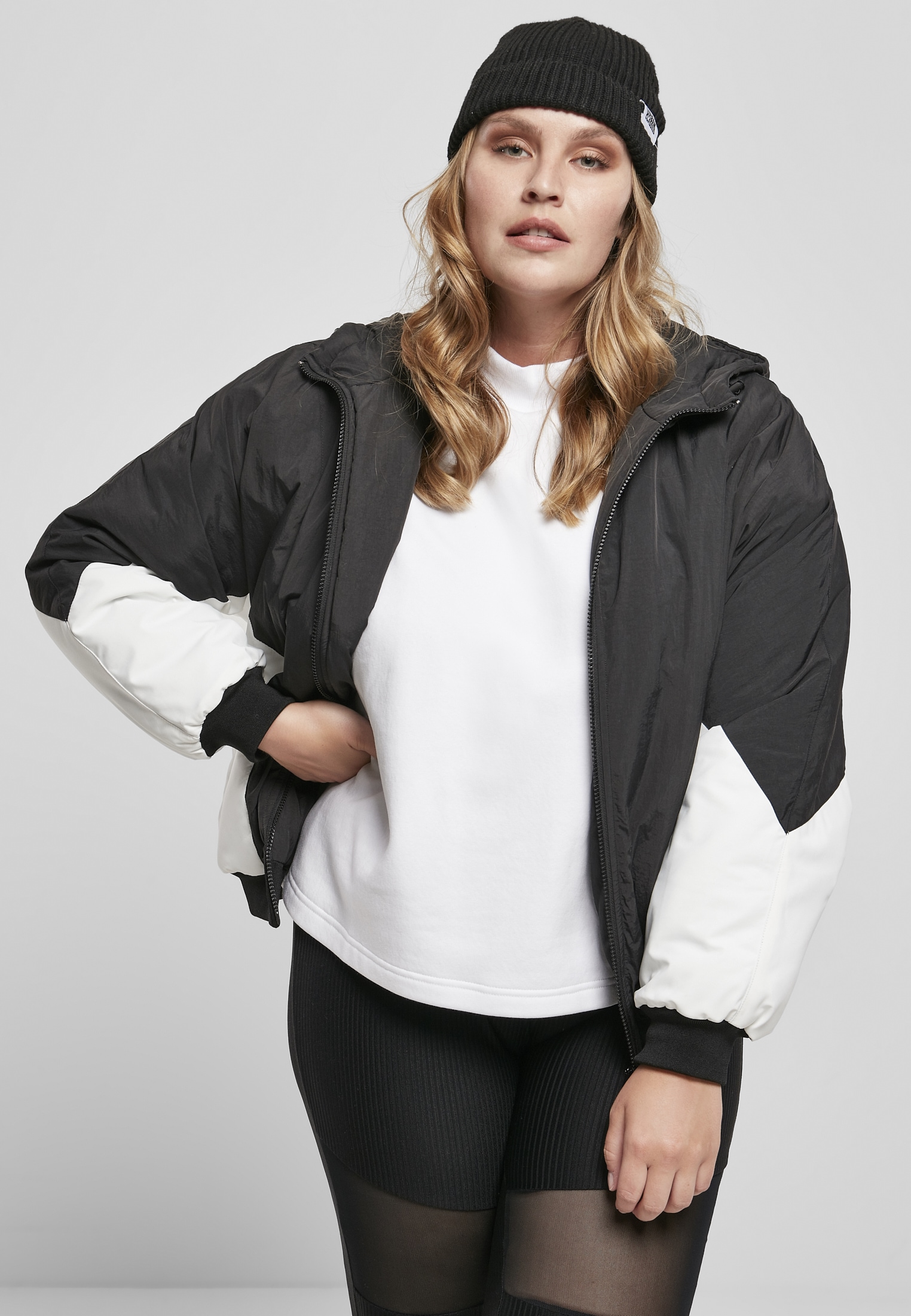 URBAN CLASSICS Allwetterjacke "Urban Classics Frauen Ladies Padded 2-Tone Batwing Jacket" 1 Stk. tlg. mit Kapuze von Urban Classics