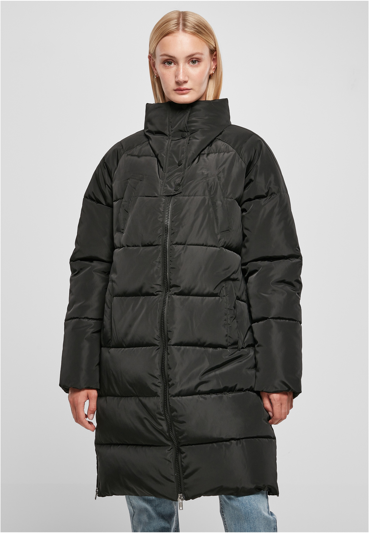 URBAN CLASSICS Winterjacke "Urban Classics Damen Ladies High Neck Puffer Coat", (1 St.), ohne Kapuze von Urban Classics